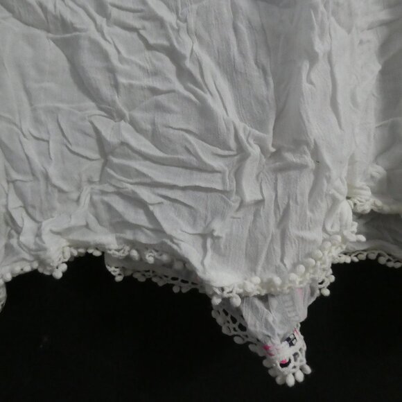 AEROPOSTALE | medium | Bohemian Embroidered Cold-Shoulder Blouse - Picture 15 of 16